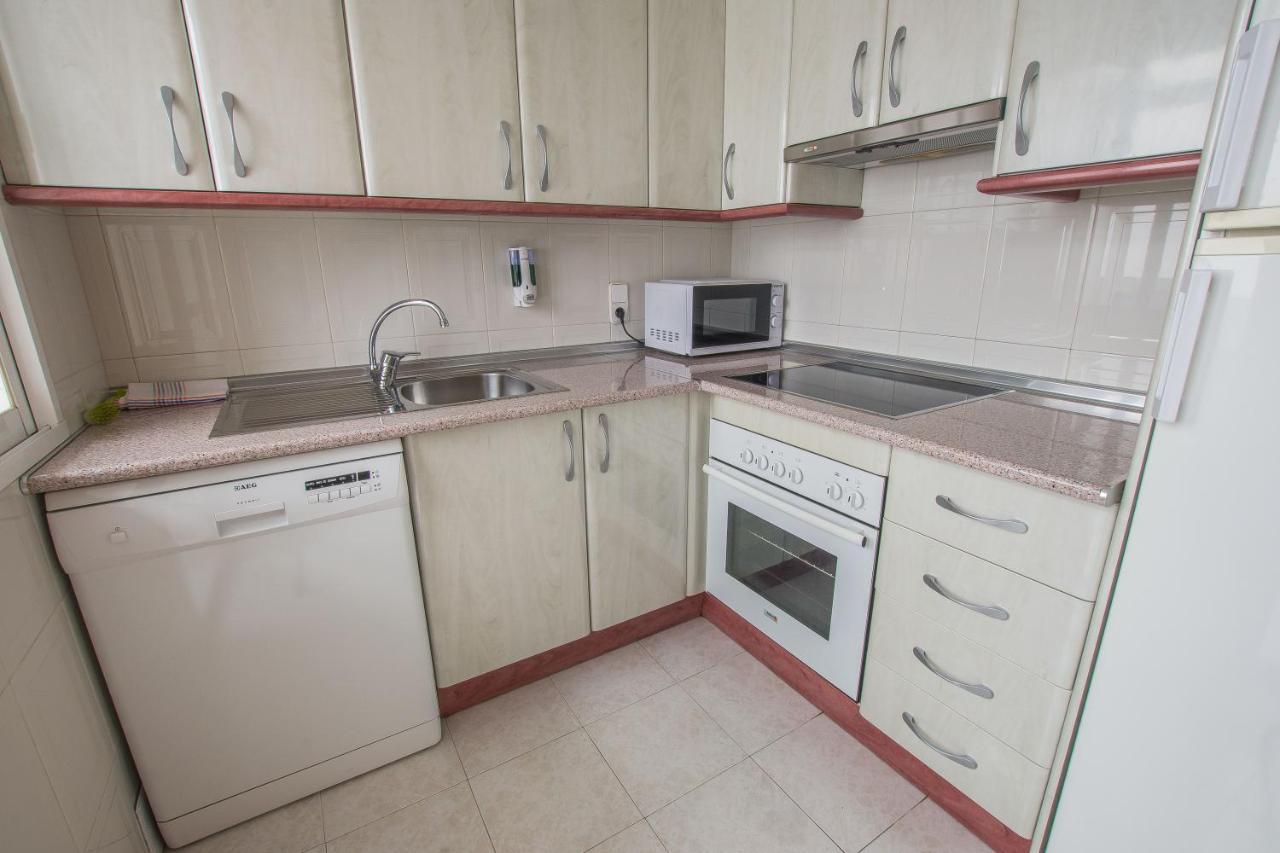 Ibericabeds Rejas Basic Apartment Granada Bagian luar foto